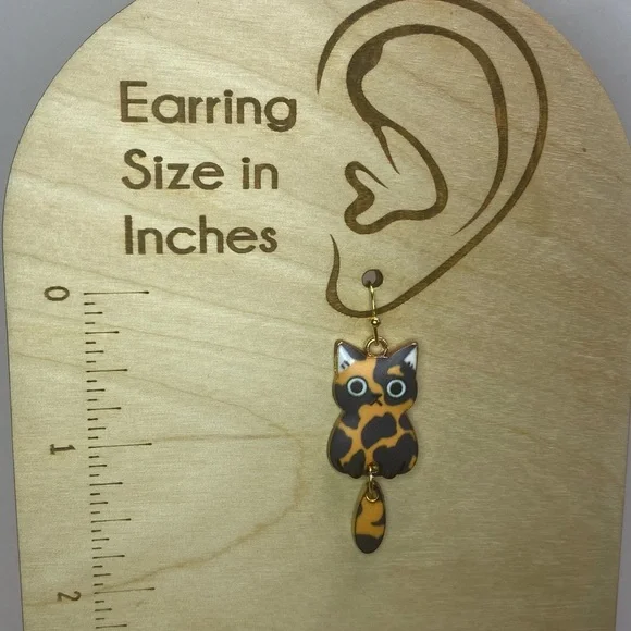 NEW
 Calico Cat Earrings - Picture 2 of 4